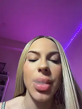 DollyRuby Webcam show