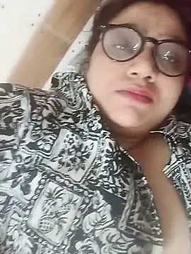 Wildsimmi27 Webcam show