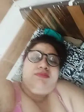Wildsimmi27's Live XXX Chat