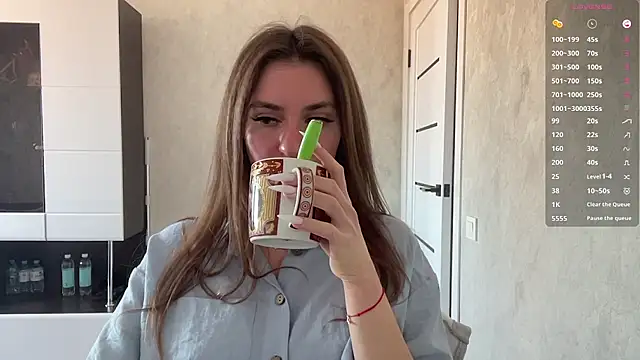 NoemiHimmeI's Webcam Show