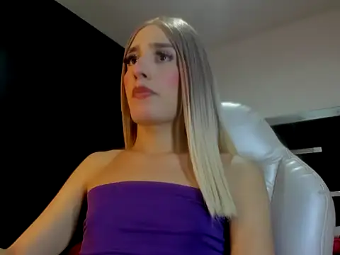 Miranda_bigcock3: вебкам-шоу
