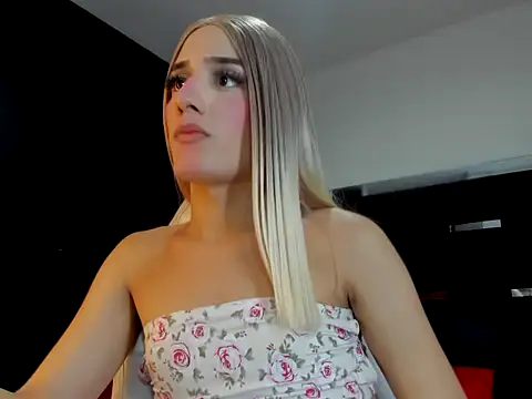 Pertunjukan Kamera Web Miranda_bigcock3