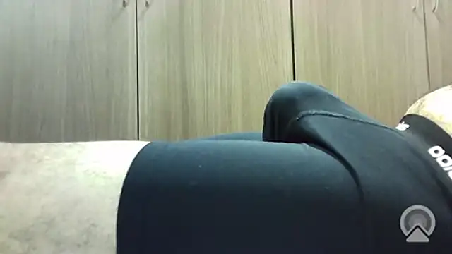 Alphaafterdarkhidden Show in webcam