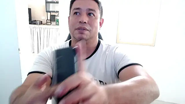 lianjuc06 – webcam-show