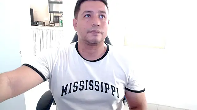 lianjuc06 Webcam Show