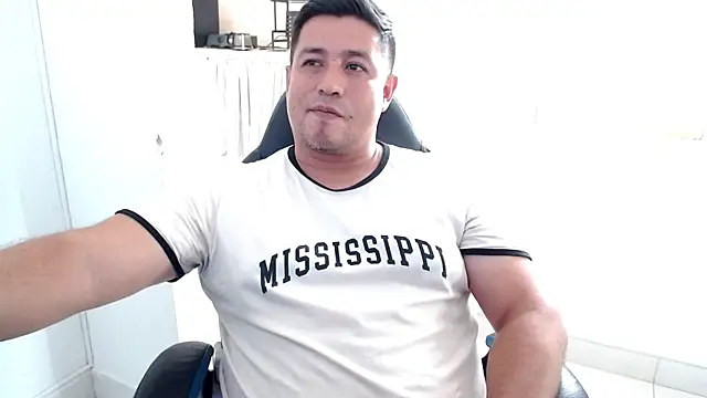 lianjuc06 Webcam Show