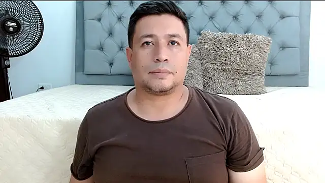 Pertunjukan Kamera Web lianjuc06