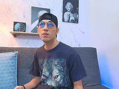 davison_viggian Webcam Show