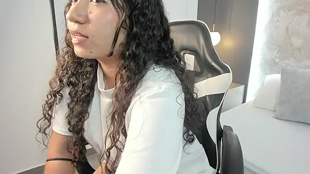 alysson_moon_'s Live XXX Chat