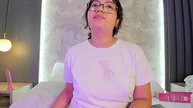 alysson_moon_'s Live XXX Chat