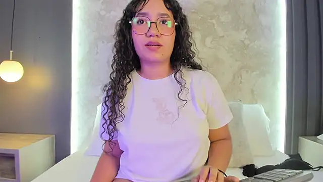Chat +18 de alysson_moon_ ao vivo