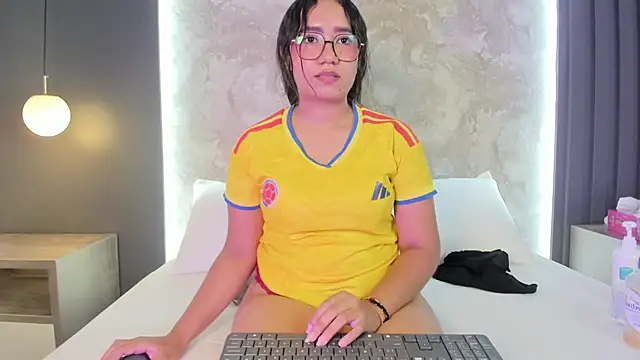 alysson_moon_ 现场XXX聊天