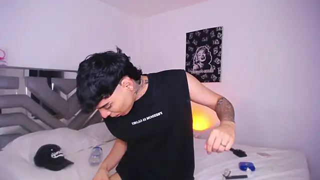 Jyansexy___555 Webcam-Show