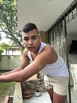 mrhoney2 – webcam-show