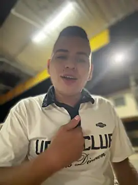 Show modela mrhoney2 na web-kameri