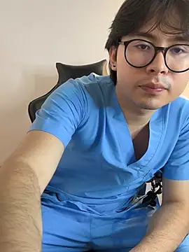 _Tommy_7 Show in webcam