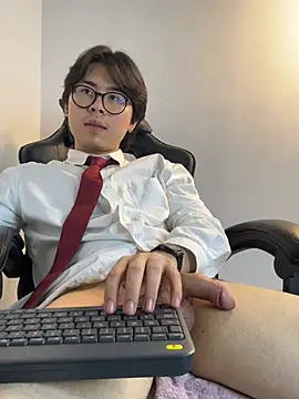 _Tommy_7 Show in webcam