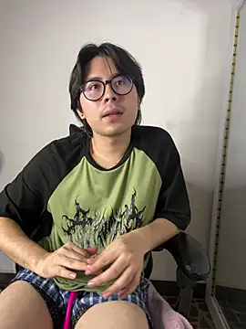 _Tommy_7 Pertunjukan Webcam