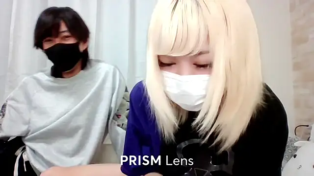 YunRen-couple Show Webcam