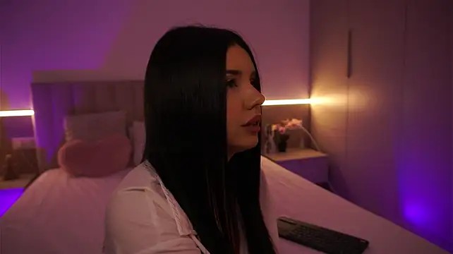 צ'אט XXX בשידור חי של LaraAnnee