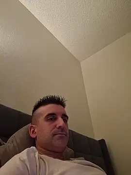 myth5hk Show in webcam