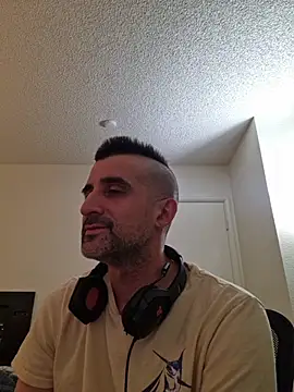 myth5hk Show in webcam
