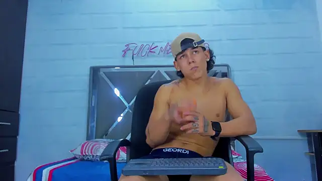 MisterFire Webcam Show