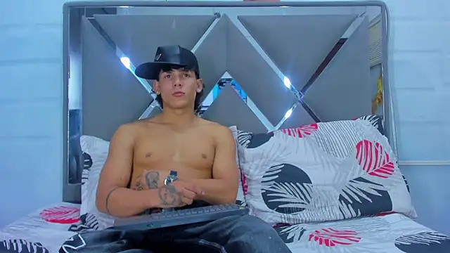 MisterFire webkamerás műsora
