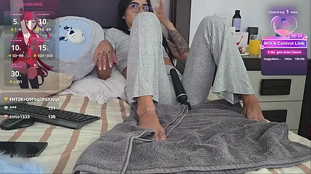 عرض كام damien_selene