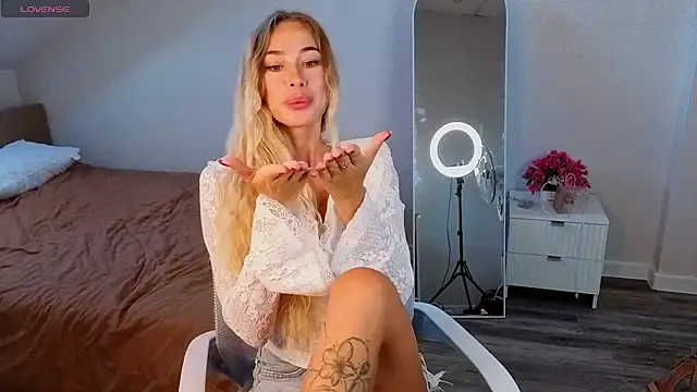 Chat XXX en directo de Lady-Alice