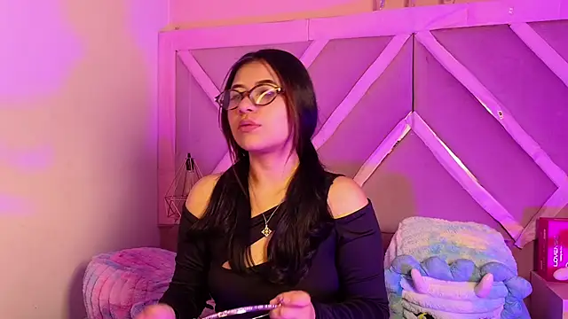Emma_grand Webcamshow