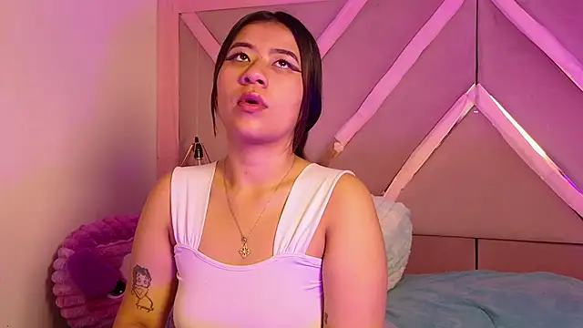 Emma_grand's Webcam Show