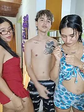 secretgirls2026 webcam show