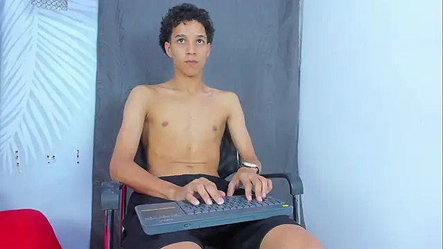 Webkamerová show LatinPrince_
