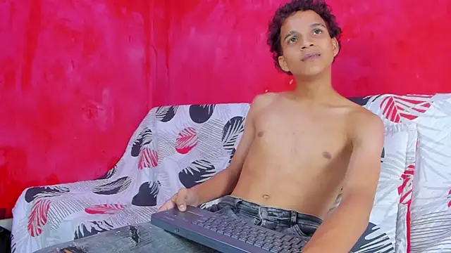 LatinPrince_ Шоу с уебкамера