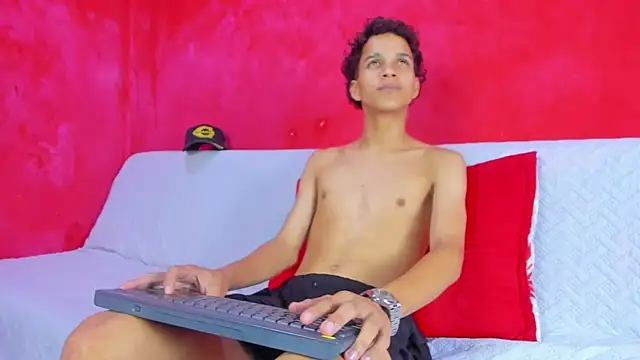 Вебкам-шоу LatinPrince_