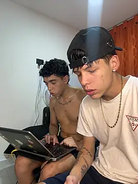 Show Webcam de Yoskingg_moisest