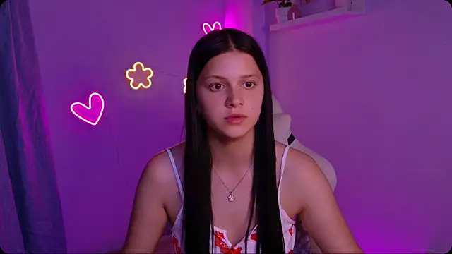 SofyLoren's Live XXX Chat