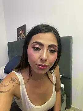 thipany_XYX webcam show