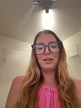 NinaLynnxx Chat XXX in diretta