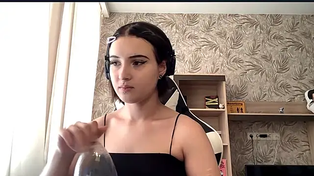 Show modela SharikaBabecki na web-kameri