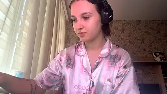 SharikaBabecki Webcam show