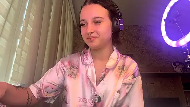 Show modela SharikaBabecki na web-kameri