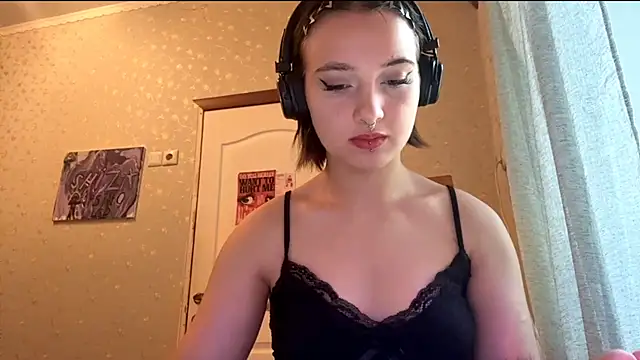 Show modela SharikaBabecki na web-kameri