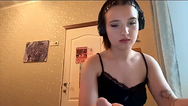 Show modela SharikaBabecki na web-kameri