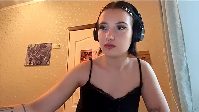 SharikaBabecki Chat XXX in diretta