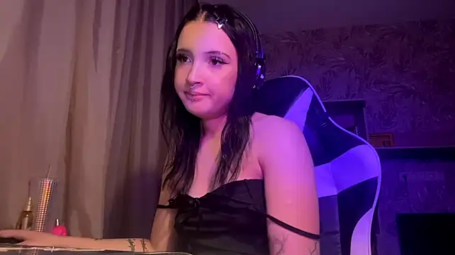 SharikaBabecki Chat XXX live