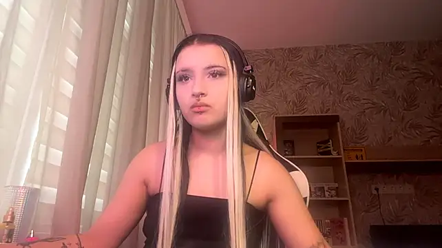 SharikaBabecki 라이브 XXX 채팅