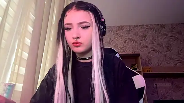 SharikaBabecki 웹캠 쇼