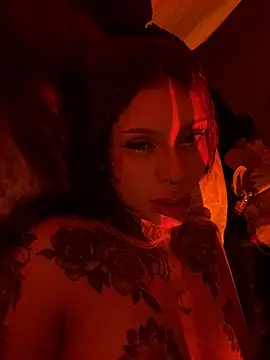 luna_Rhoades লাইভ XXX চ্যাট